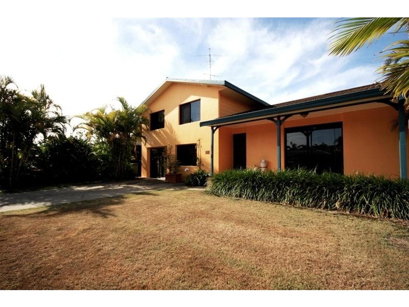 21 Dabchick Drive, Burleigh Waters QLD 4220