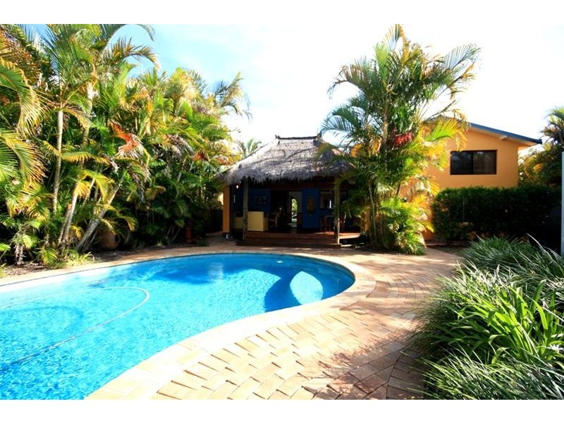 21 Dabchick Drive, Burleigh Waters QLD 4220