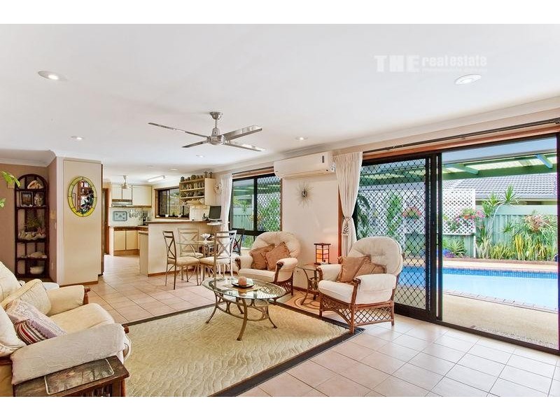 18 Anthony Drive, Burleigh Waters QLD 4220