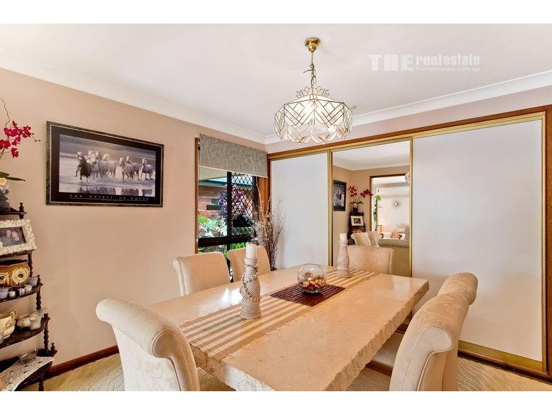 18 Anthony Drive, Burleigh Waters QLD 4220