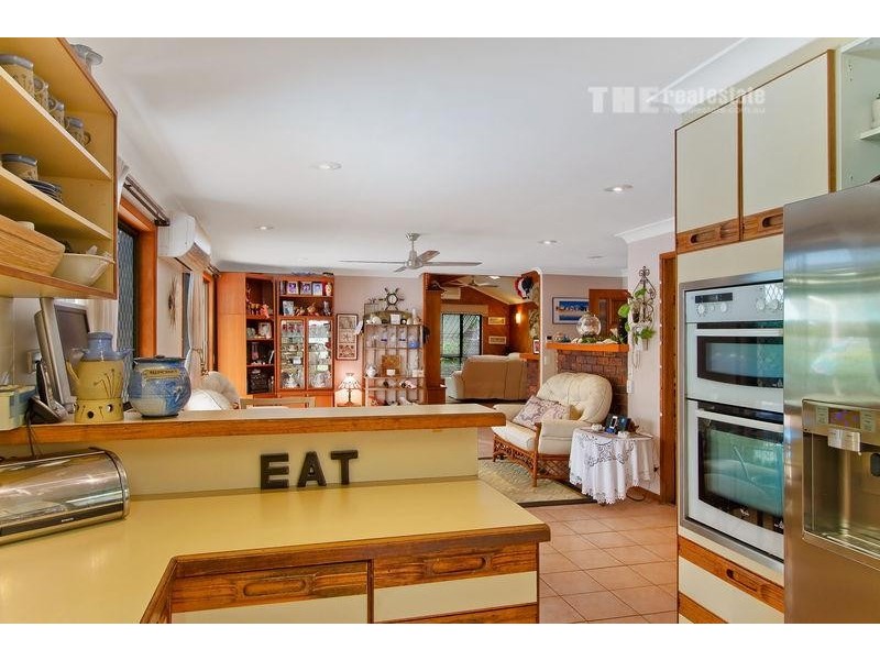 18 Anthony Drive, Burleigh Waters QLD 4220