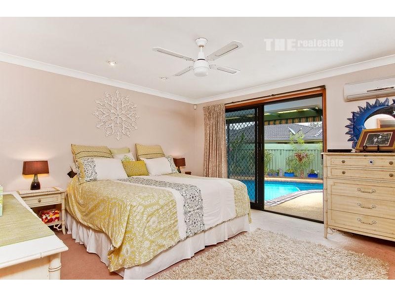 18 Anthony Drive, Burleigh Waters QLD 4220