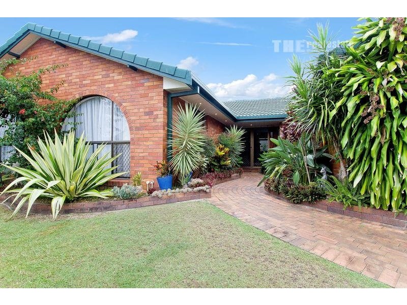 18 Anthony Drive, Burleigh Waters QLD 4220