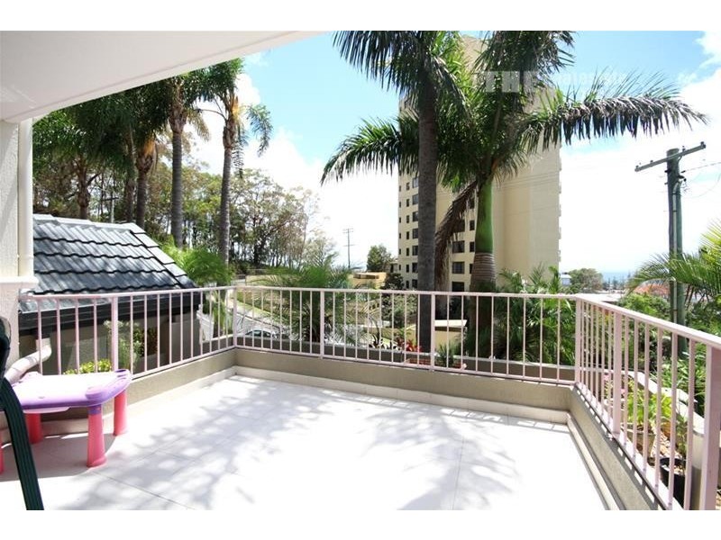 4/34 Hill Avenue, Burleigh Heads QLD 4220