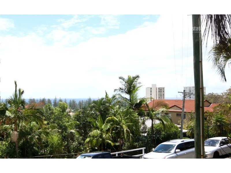 4/34 Hill Avenue, Burleigh Heads QLD 4220