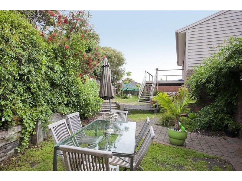 8 Nestor Court, Torquay VIC 3228