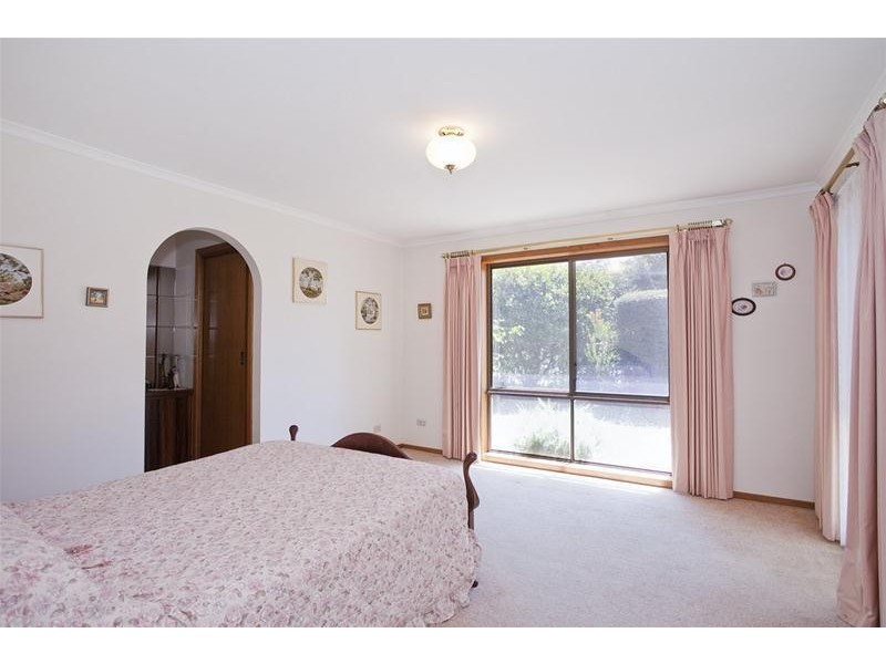 86 Fischer Street, Torquay VIC 3228