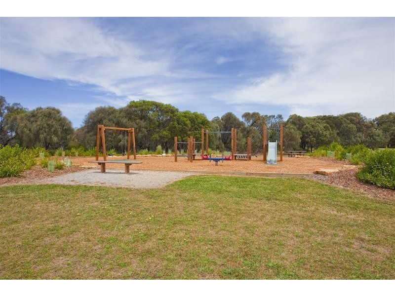 86 Fischer Street, Torquay VIC 3228