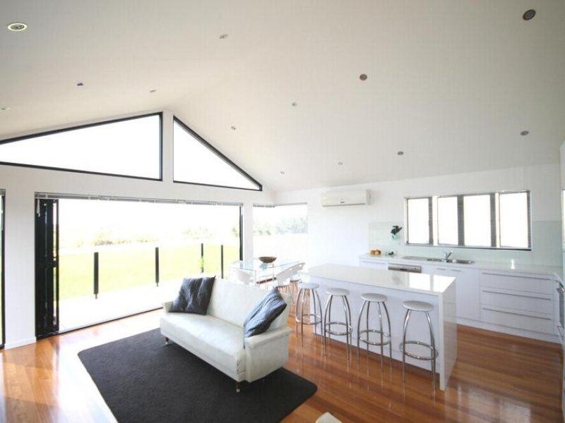 8 Millennium Way, Torquay VIC 3228