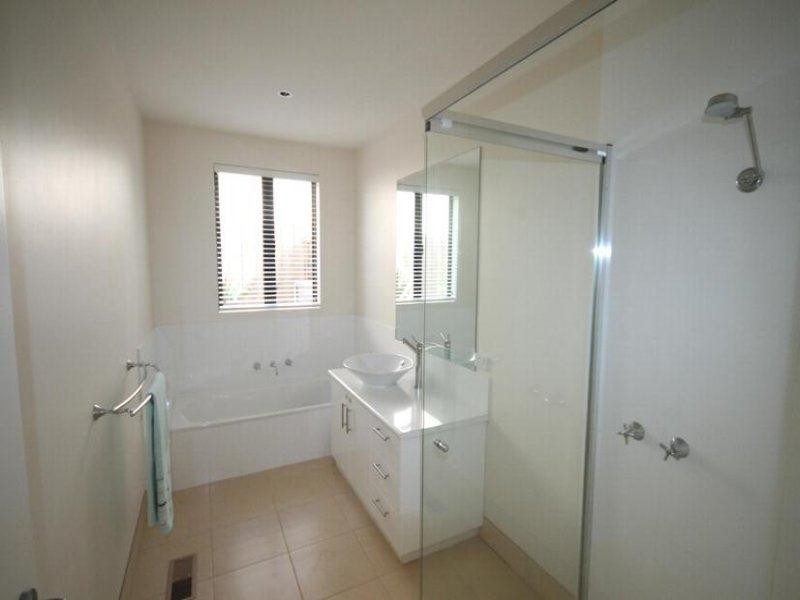 8 Millennium Way, Torquay VIC 3228