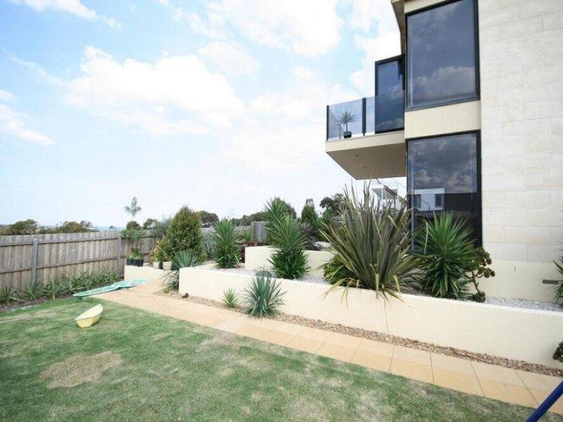 8 Millennium Way, Torquay VIC 3228