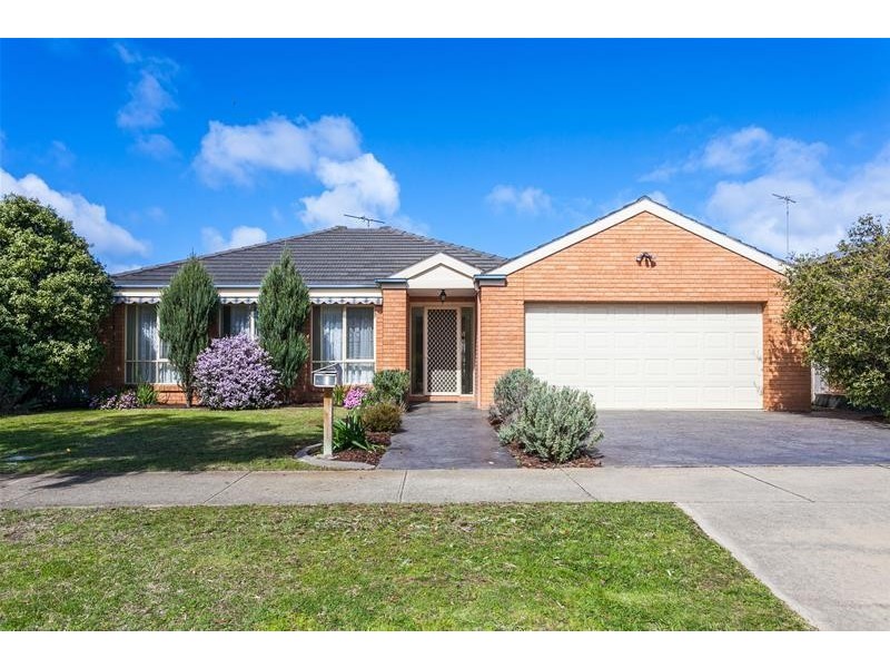 24 Glaneuse Avenue, Torquay VIC 3228