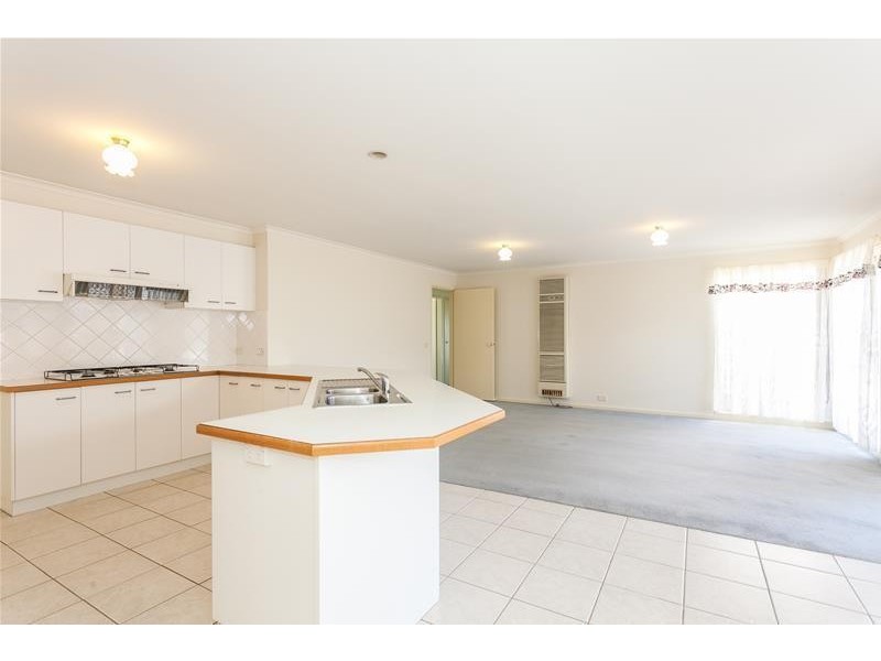 24 Glaneuse Avenue, Torquay VIC 3228