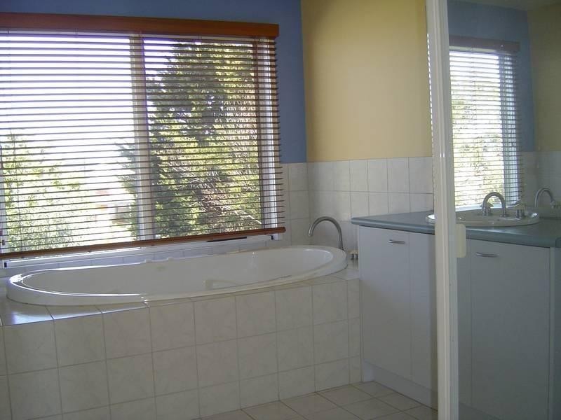 56 Glaneuse Avenue, Torquay VIC 3228