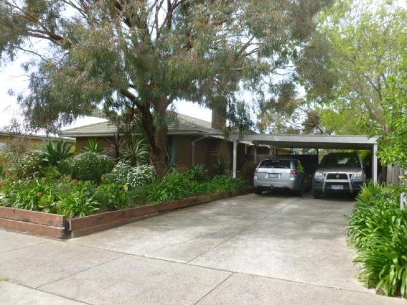 8 Endeavour Drive, Torquay VIC 3228