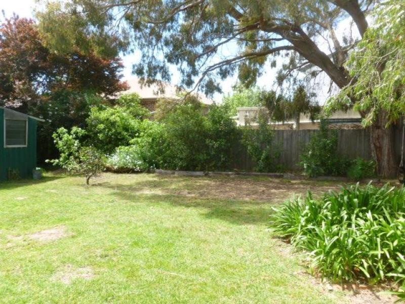 8 Endeavour Drive, Torquay VIC 3228