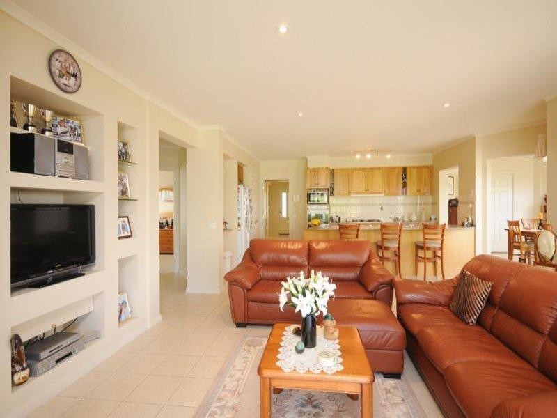 7 Conside Crescent, Torquay VIC 3228