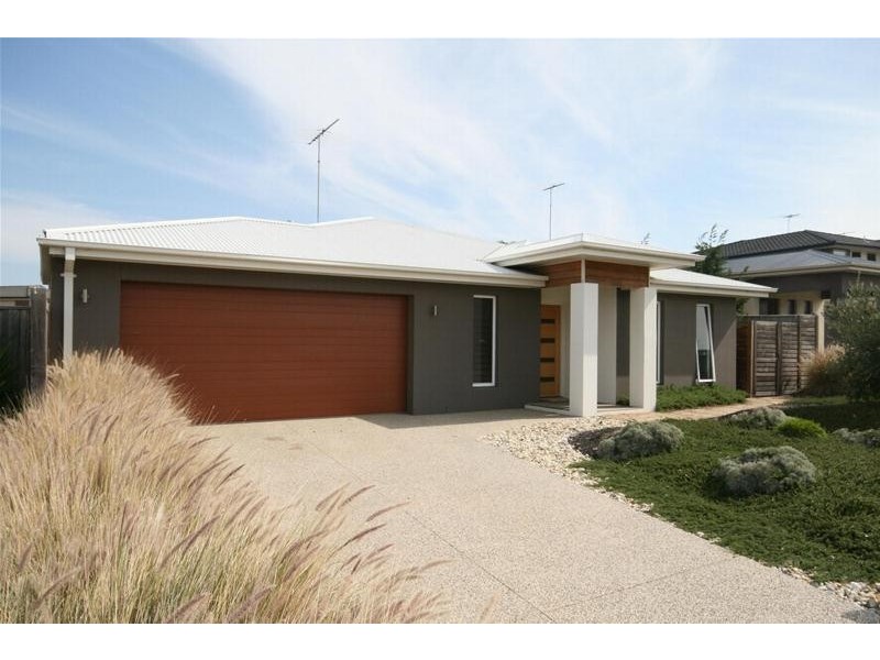 5 Wave Crescent, Torquay VIC 3228