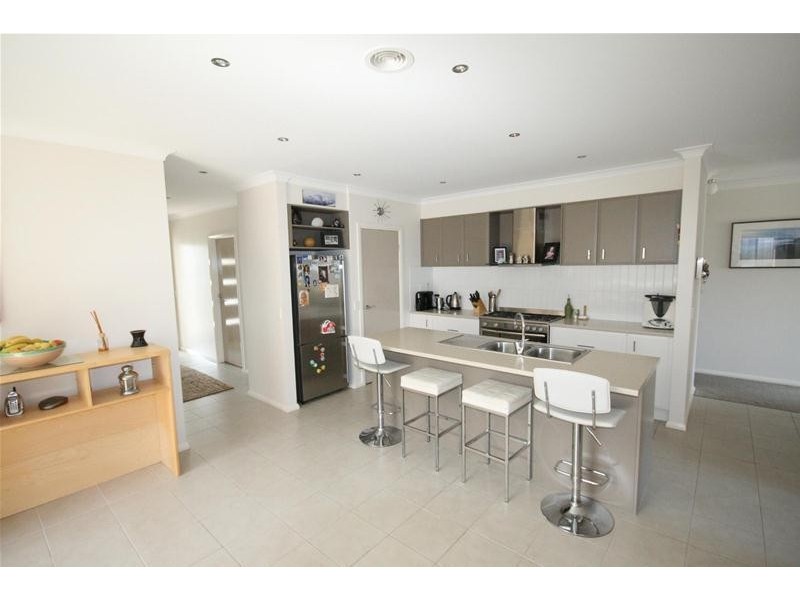 5 Wave Crescent, Torquay VIC 3228