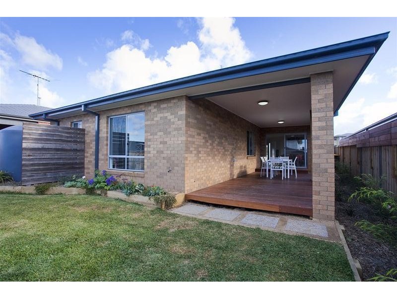 18 Sunnymead Avenue, Torquay VIC 3228