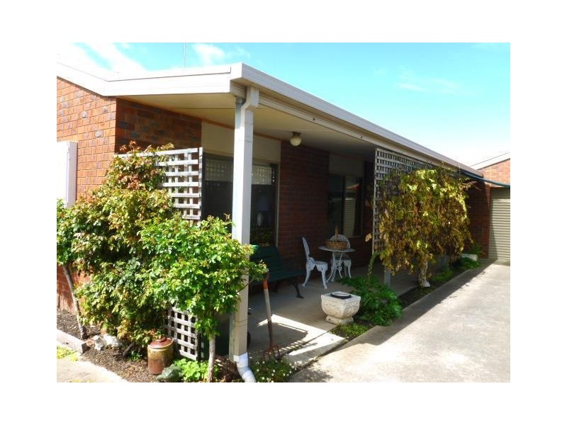 2/25 Riverside Drive, Torquay VIC 3228