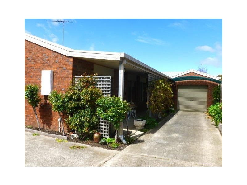 2/25 Riverside Drive, Torquay VIC 3228