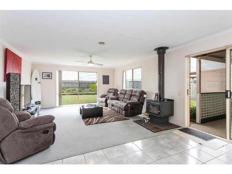 19 Boscarne Avenue, Torquay VIC 3228