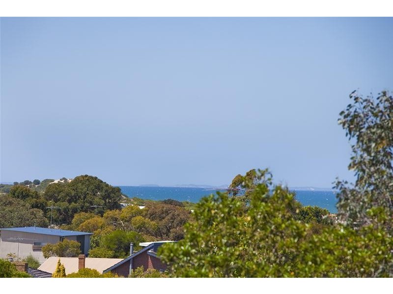 86 Fischer Street, Torquay VIC 3228