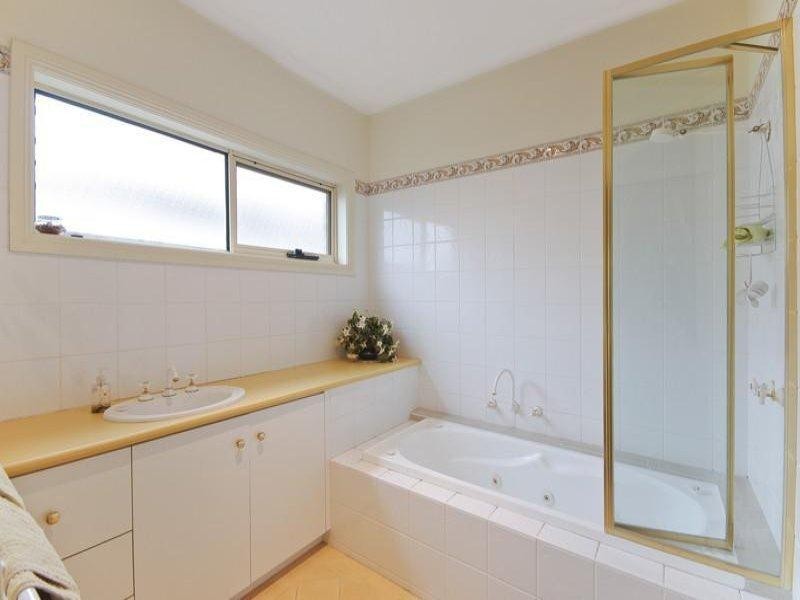 25 Strathmore Drive, Jan Juc VIC 3228