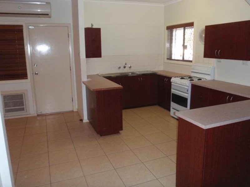 32 Spoonbill Crescent, South Hedland WA 6722