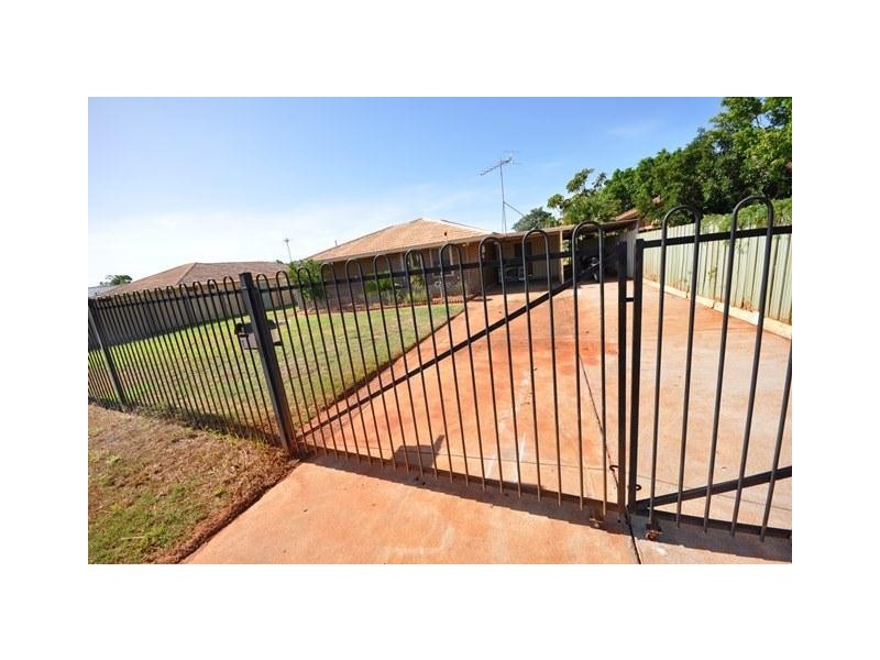 13 Barrow Place, South Hedland WA 6722