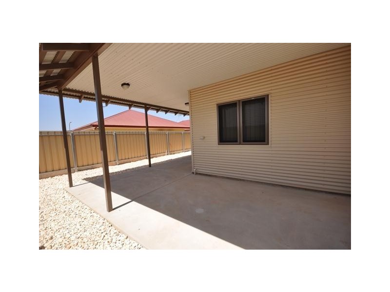 7 Captains Way, South Hedland WA 6722