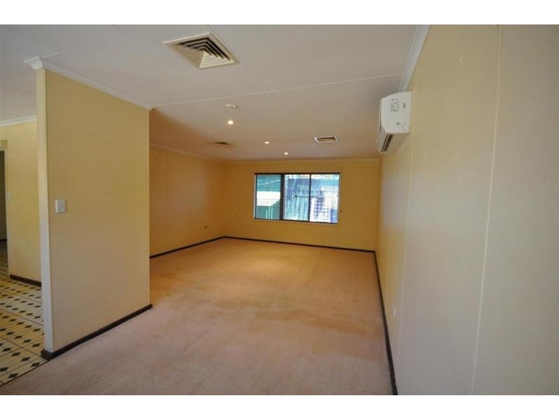 27 Newman Drive, Newman WA 6753