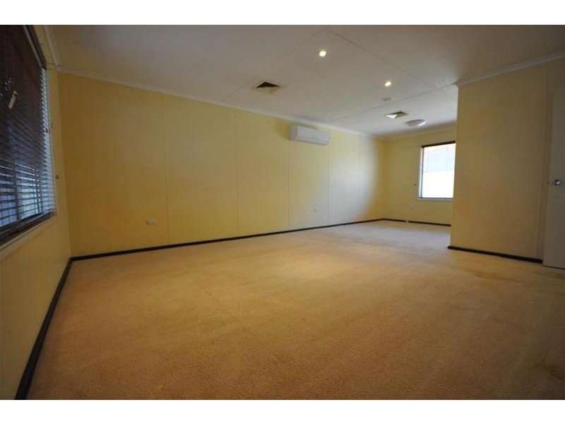 27 Newman Drive, Newman WA 6753