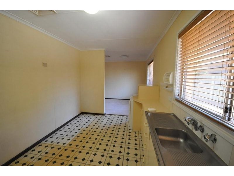 27 Newman Drive, Newman WA 6753