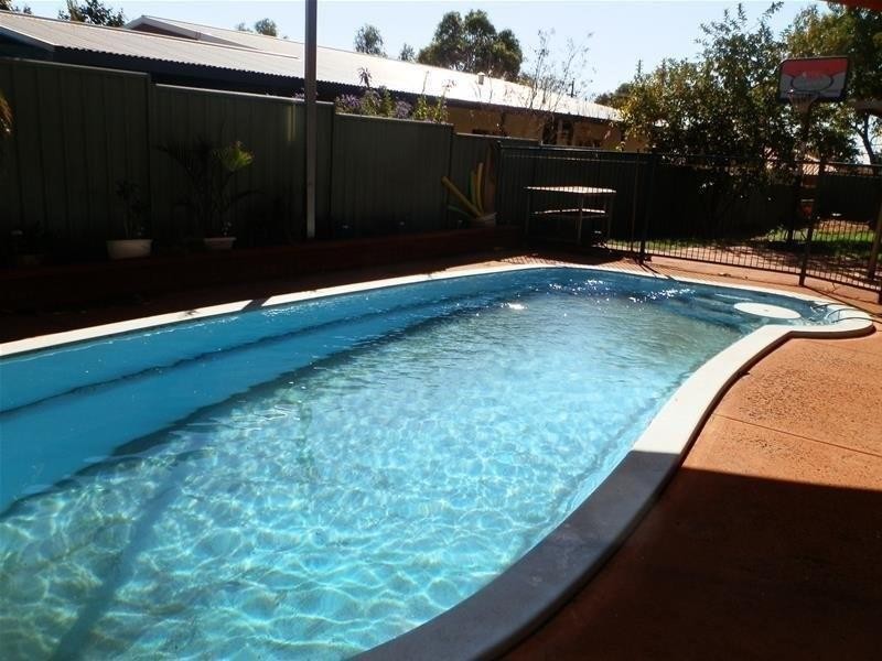 4 Howard Drive, Newman WA 6753