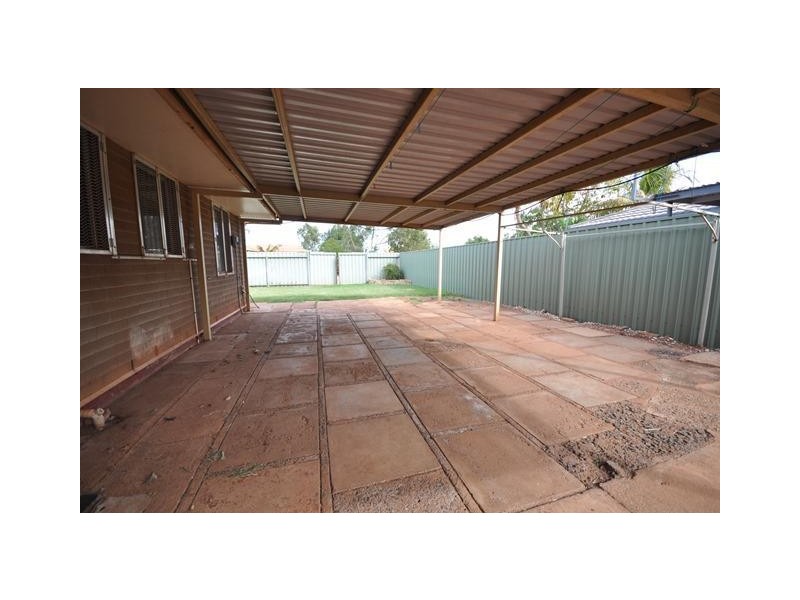 5 Koombana Avenue, South Hedland WA 6722