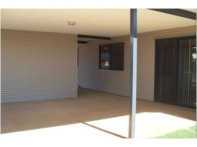 32 Minderoo Avenue, South Hedland WA 6722