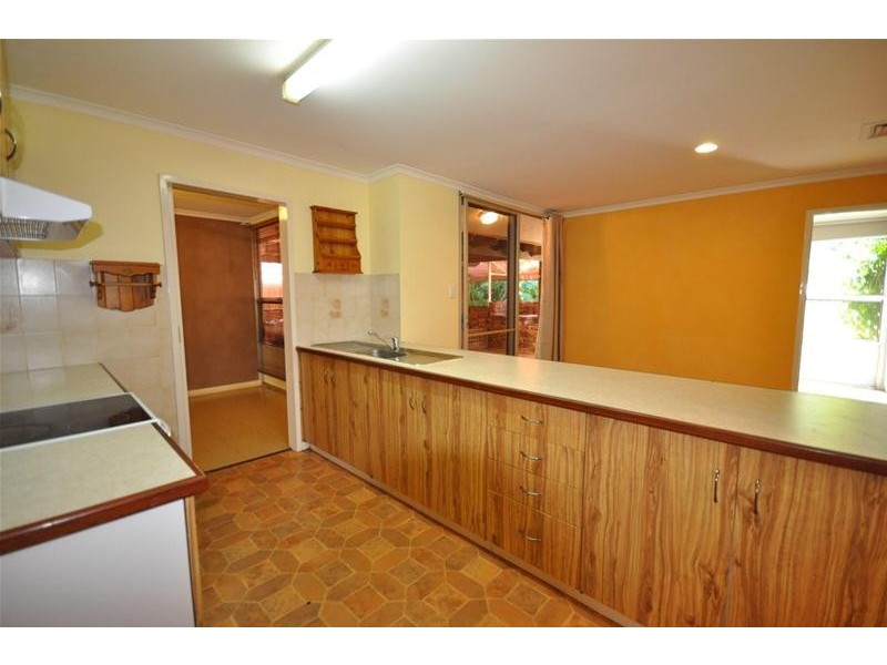 17 Yanboombah Close, Newman WA 6753