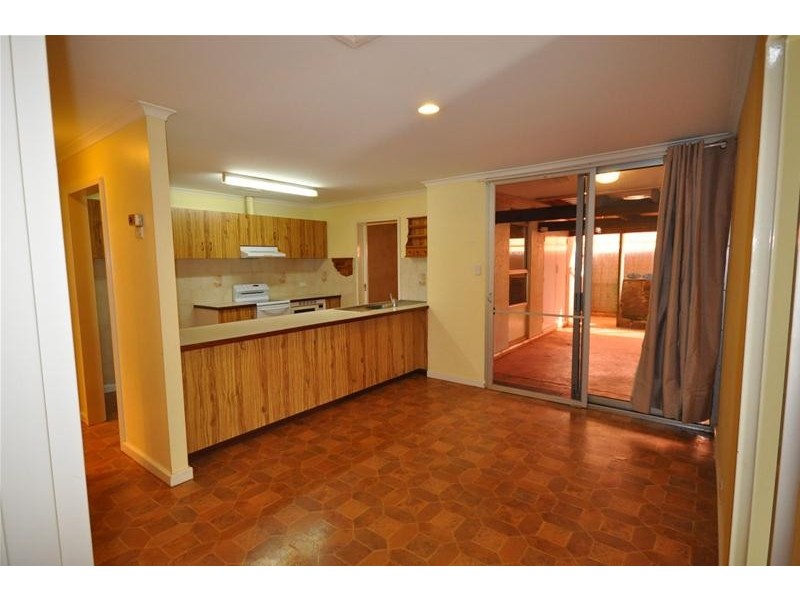 17 Yanboombah Close, Newman WA 6753