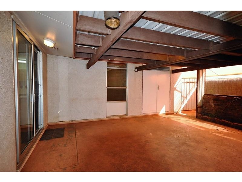 17 Yanboombah Close, Newman WA 6753