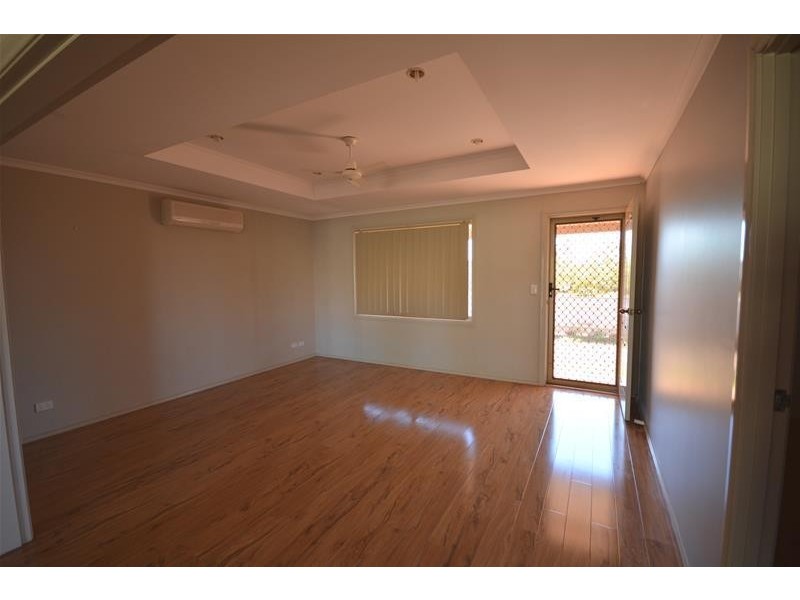 28 Armstrong Way, Newman WA 6753