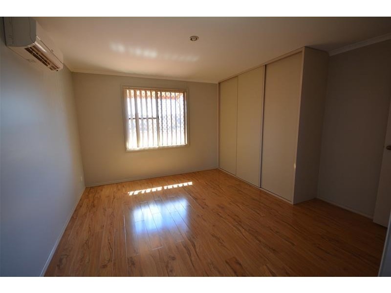 28 Armstrong Way, Newman WA 6753