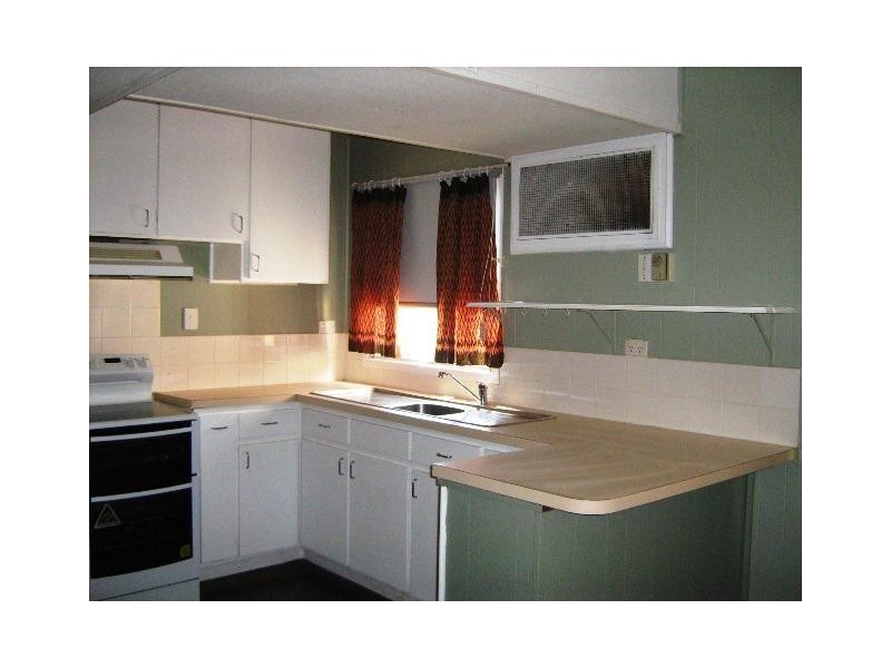 32 Mindarra Drive, Newman WA 6753