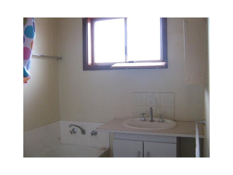 3B  Knox Way, Newman WA 6753