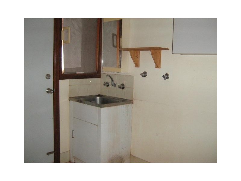 3B  Knox Way, Newman WA 6753