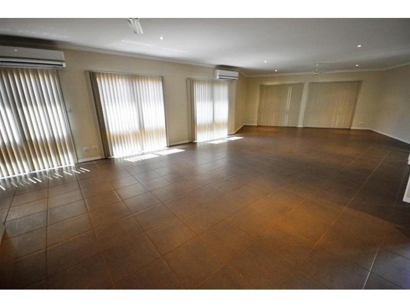 2A Draper Place, South Hedland WA 6722