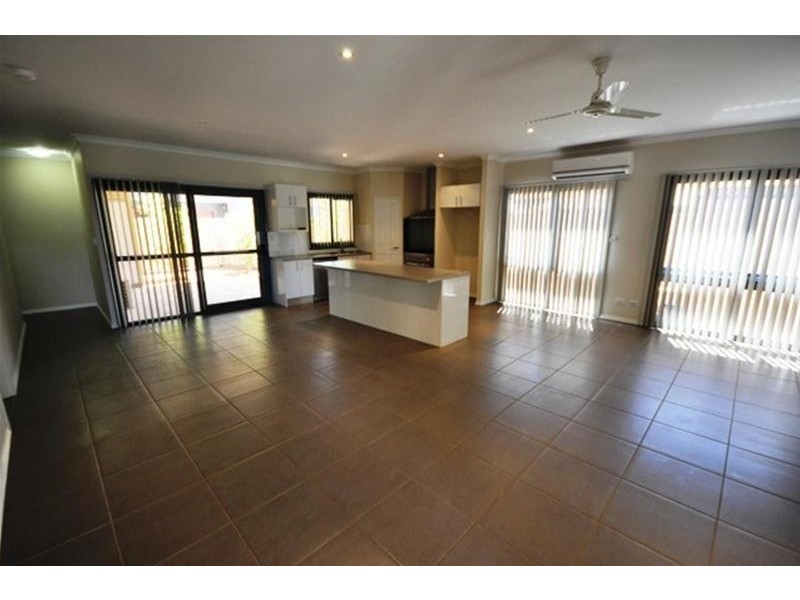 2A Draper Place, South Hedland WA 6722