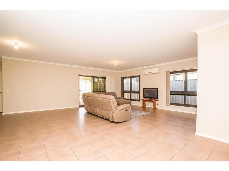 6 Nix Avenue, South Hedland WA 6722