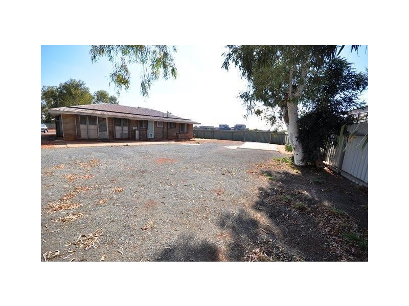 25 Banksia Street, South Hedland WA 6722